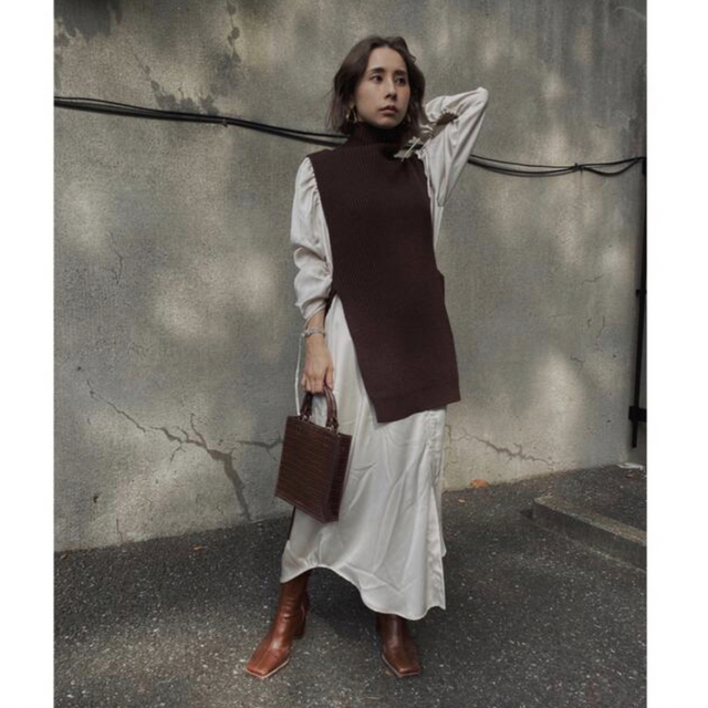 Ameri VINTAGE(アメリヴィンテージ)のAMERI VEST LAYERED SHIRT DRESS レディースのワンピース(ロングワンピース/マキシワンピース)の商品写真