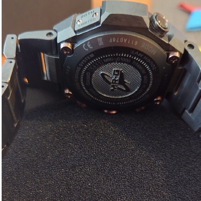 G-SHOCK(ジーショック)の美品G-SHOCK/Gショック世界限定300本MRG-G1000HT-1AJR メンズの時計(腕時計(アナログ))の商品写真