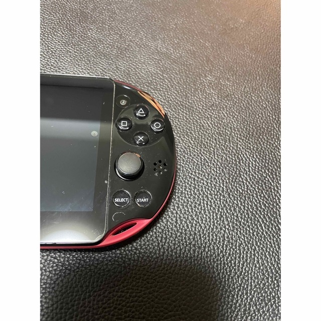 PlayStation Vita(プレイステーションヴィータ)のPS VITA pch-2000 エンタメ/ホビーのゲームソフト/ゲーム機本体(携帯用ゲーム機本体)の商品写真