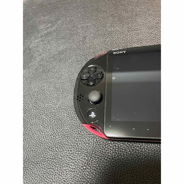 PlayStation Vita(プレイステーションヴィータ)のPS VITA pch-2000 エンタメ/ホビーのゲームソフト/ゲーム機本体(携帯用ゲーム機本体)の商品写真