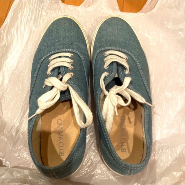 レディース スニーカー 私服 ブルー（水色に近い） 24.5cm レディースの靴/シューズ(スニーカー)の商品写真
