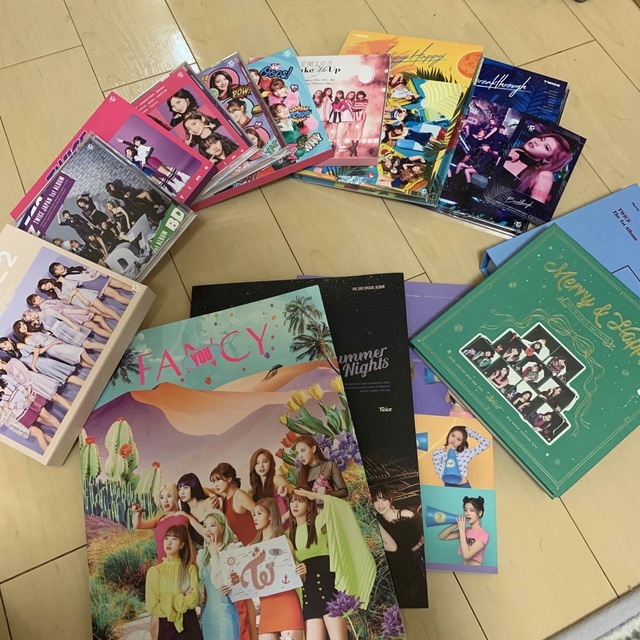 TWICE - TWICE CDセット の通販 by riku's shop|トゥワイスならラクマ