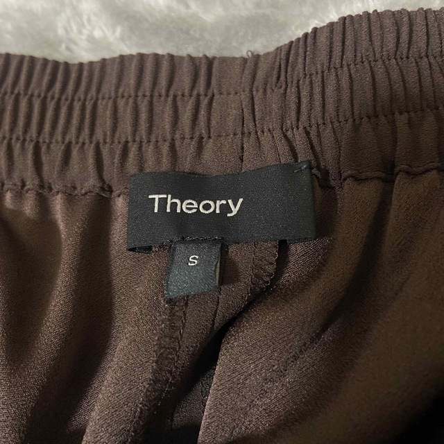 theory(セオリー)の極美品♡theory Powder Crepe Easy Jogger Pant レディースのパンツ(カジュアルパンツ)の商品写真