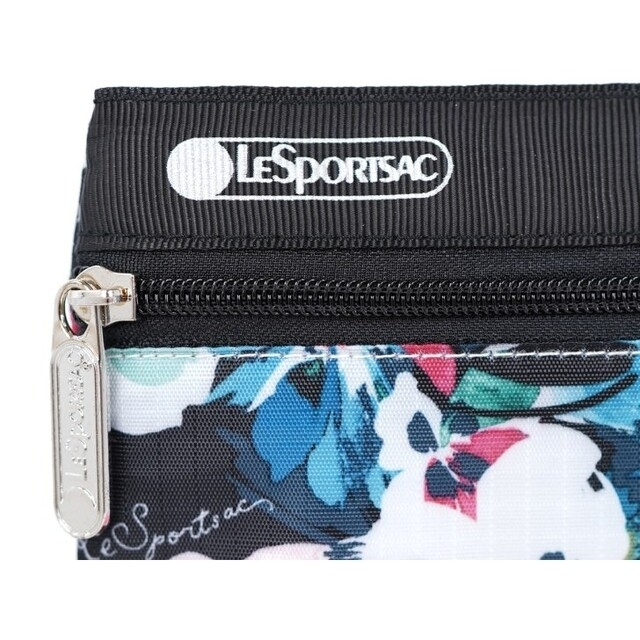 LeSportsac(レスポートサック)のeclat (エクラ) 2021年 9月 付録 レスポートサック 花柄ポーチ エンタメ/ホビーの雑誌(ファッション)の商品写真