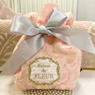 Maison de FLEUR - メゾンドフルール リボンレース巾着 ポーチの通販 ...