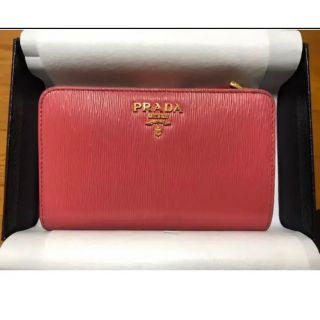 プラダ(PRADA)のPRADA プラダ 二つ折り財布　ピンク(財布)