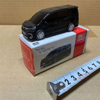 トヨタ(トヨタ)のブレイク　トヨタ　ボクシー　ZS  ブラック　プルバックカー(ミニカー)