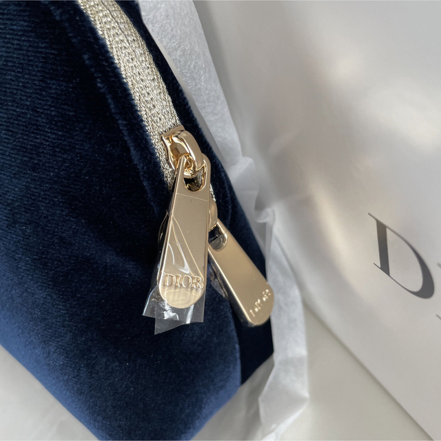 Christian Dior(クリスチャンディオール)のDIOR ノベルティ ポーチ クリスマス ホリデー　ネイビー レディースのファッション小物(ポーチ)の商品写真