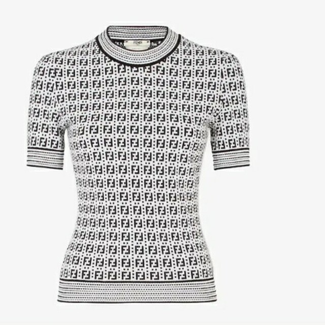 ☆FENDI☆文字ロゴ☆ニット☆レディース☆40(Sサイズ相当)☆フェンディ☆-
