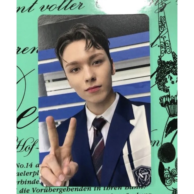 SEVENTEEN(セブンティーン)のSEVENTEEN DREAM バーノン VERNON トレカ エンタメ/ホビーのCD(K-POP/アジア)の商品写真