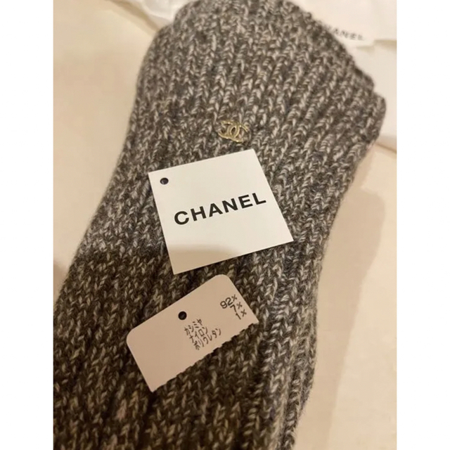 CHANEL(シャネル)のシャネル 22/23AW カシミヤ　ソックス タイツ レディースのトップス(ニット/セーター)の商品写真