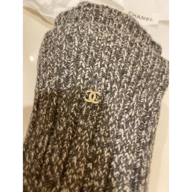 CHANEL(シャネル)のシャネル 22/23AW カシミヤ　ソックス タイツ レディースのトップス(ニット/セーター)の商品写真