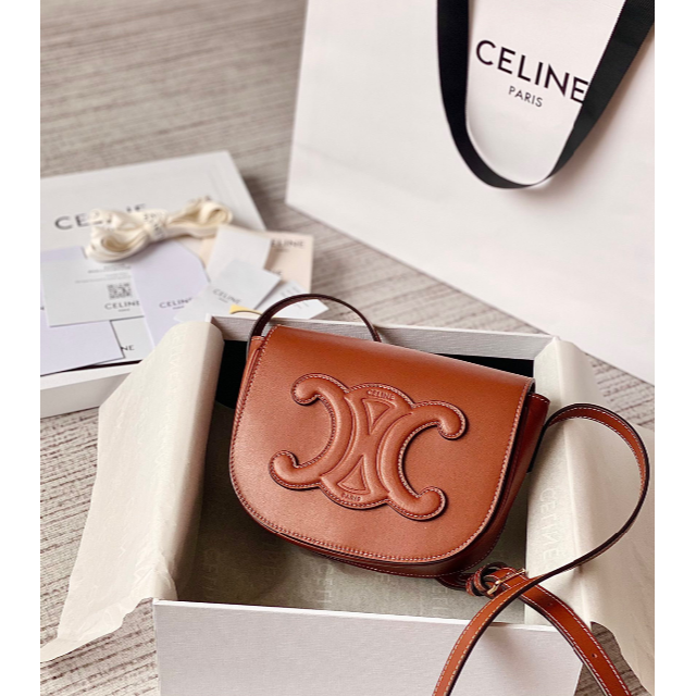 セリーヌ　Triomphe ショルダーバッグ◇CELINE