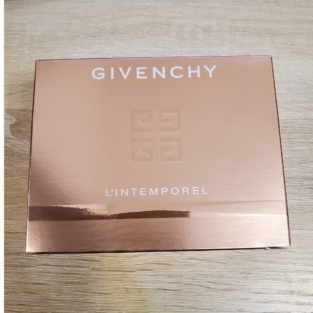 GIVENCHY(ジバンシィ)の【SKT様専用】GIVENCHY　ランタンポレルトライアルキット コスメ/美容のスキンケア/基礎化粧品(化粧水/ローション)の商品写真