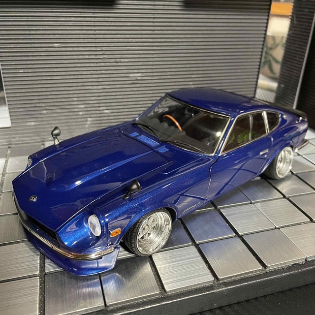 京商 1/18フェアレディZーL1970 (S30) ブルーメタリック カスタム