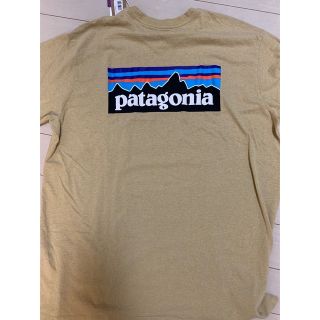 パタゴニア(patagonia)の専用商品　国内正規品 Lサイズ タン パタゴニア P-6  ロンT (Tシャツ/カットソー(七分/長袖))