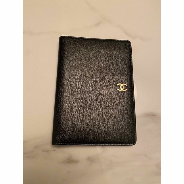 CHANEL 手帳型財布　黒