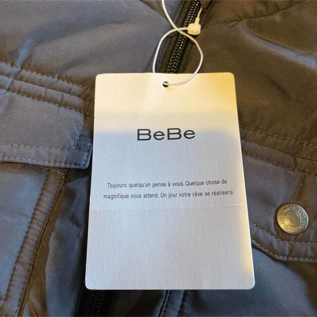 BeBe(ベベ)の半額以下！タグ付きBEBEダウン キッズ/ベビー/マタニティのキッズ服男の子用(90cm~)(ジャケット/上着)の商品写真