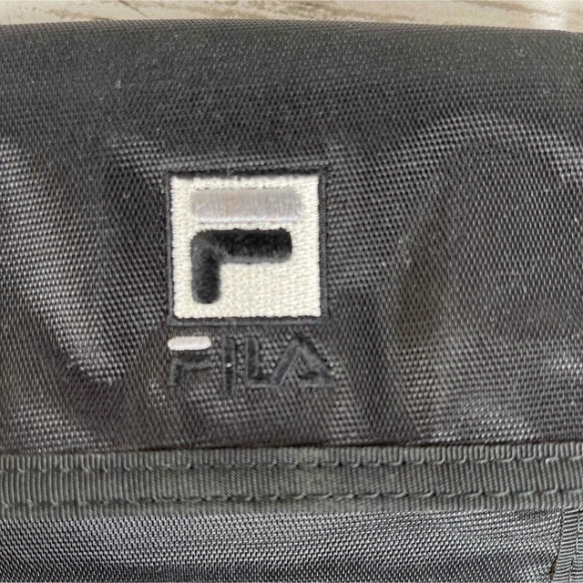 FILA(フィラ)の美品　FILA フィラ　三つ折り　ナイロン財布　キッズ男の子 メンズのファッション小物(折り財布)の商品写真