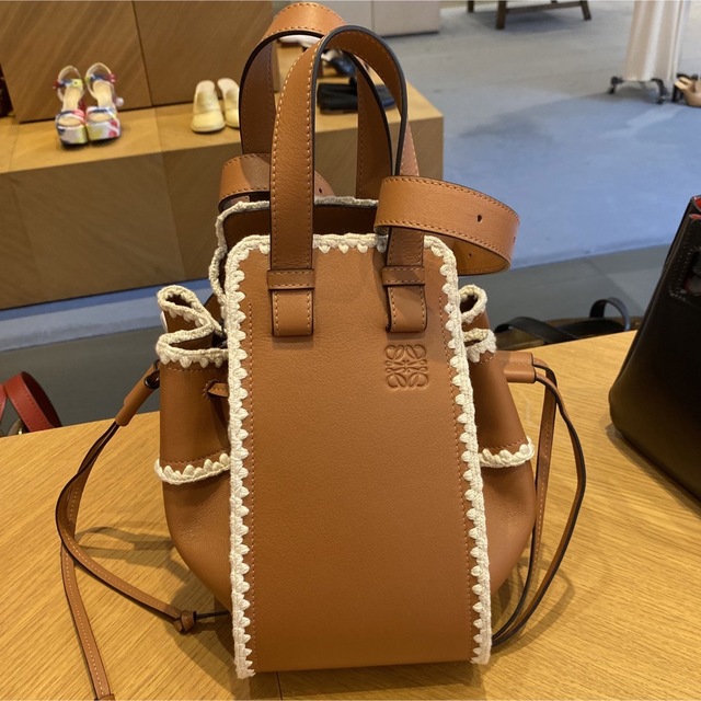 定価以下!◆LOEWE◆ロエベ ハンモック ショルダーバッグ ハンドバッグ | フリマアプリ ラクマ