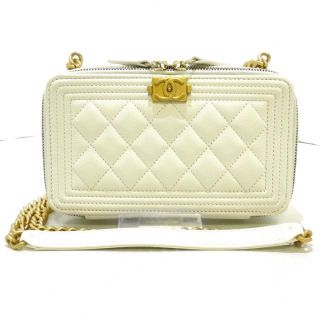 シャネル(CHANEL)のCHANEL(シャネル) 携帯電話ケース美品  白(モバイルケース/カバー)