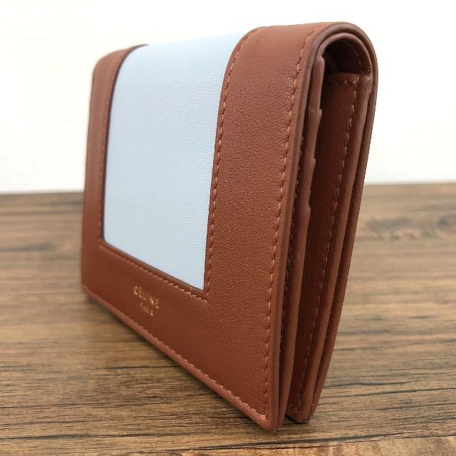 celine(セリーヌ)の未使用品 CELINE コンパクトウォレット 255 レディースのファッション小物(財布)の商品写真