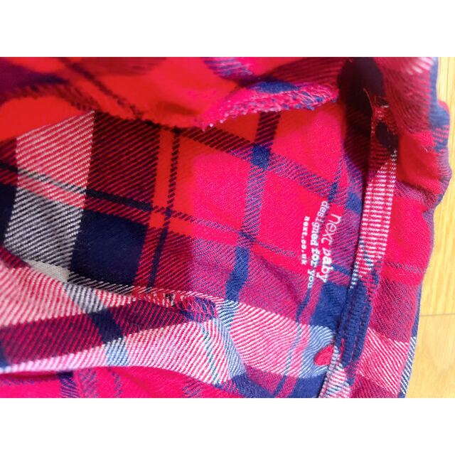 next 赤チェック　ロンパース　パジャマ キッズ/ベビー/マタニティのベビー服(~85cm)(ロンパース)の商品写真