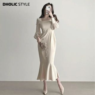 ディーホリック(dholic)の【美品】DHOLIC スクエアネックシアースリーブワンピース 黒(ロングワンピース/マキシワンピース)