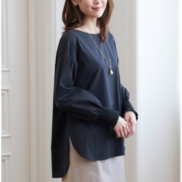 新品✨タグ付き♪定価28,600円　上品　ブラウス　ブラック　大特価❣️