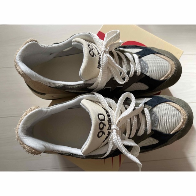 New Balance(ニューバランス)のNEWBALANCE M990GB2 US9D 美品 メンズの靴/シューズ(スニーカー)の商品写真