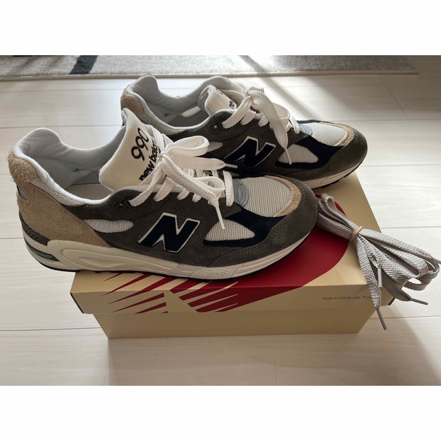 New Balance(ニューバランス)のNEWBALANCE M990GB2 US9D 美品 メンズの靴/シューズ(スニーカー)の商品写真