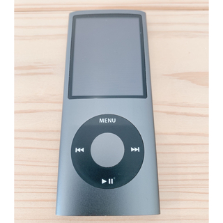 アップル(Apple)の【美品】iPodnano 第4世代 8GB　本体＋USBケーブルのみ(ポータブルプレーヤー)
