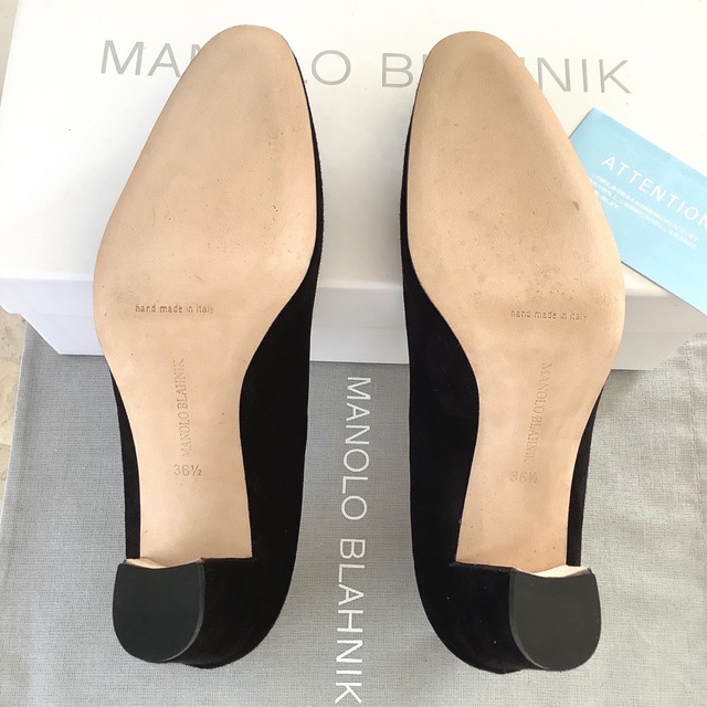 MANOLO BLAHNIK(マノロブラニク)の試着のみ新品!憧れのマノロブラニク 定番ラウンドトゥ 極上スウェード 23.5㎝ レディースの靴/シューズ(ハイヒール/パンプス)の商品写真