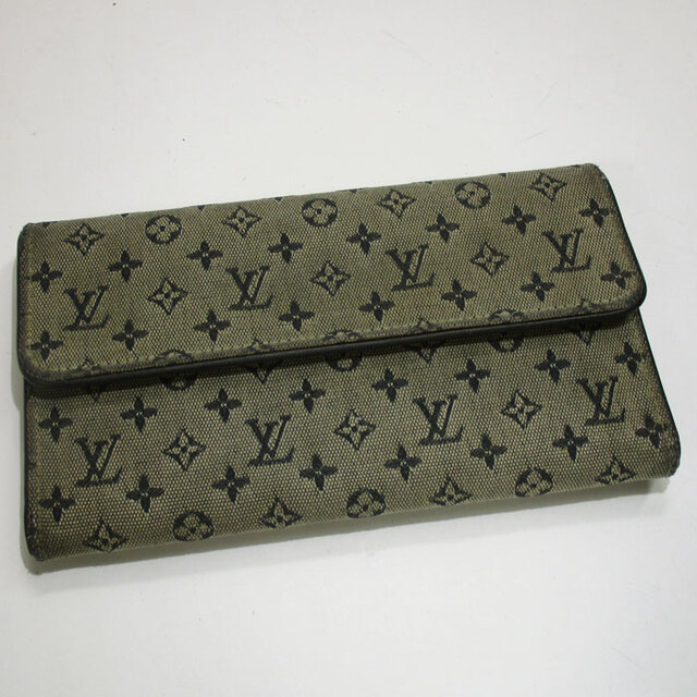 LOUIS VUITTON(ルイヴィトン)のLOUIS VUITTON ポルトトレゾール インターナショナル 三つ折り レディースのファッション小物(財布)の商品写真