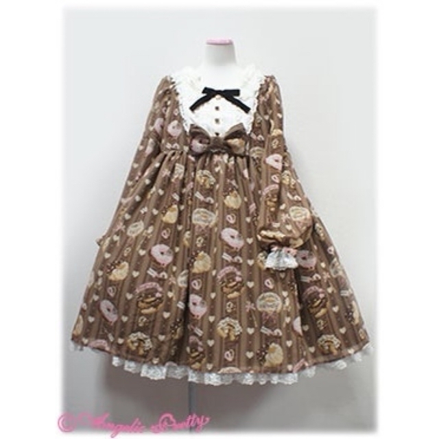 Angelic Pretty(アンジェリックプリティー)のきらり様専用　Melty Cream ドーナツ　ワンピバレッタセット レディースのレディース その他(セット/コーデ)の商品写真