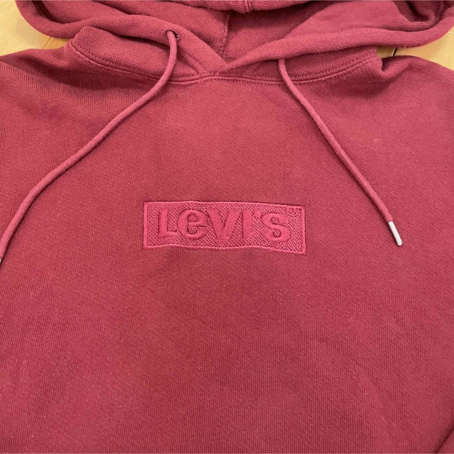 Levi's(リーバイス)のリーバイス　パーカー　sサイズ メンズのトップス(パーカー)の商品写真