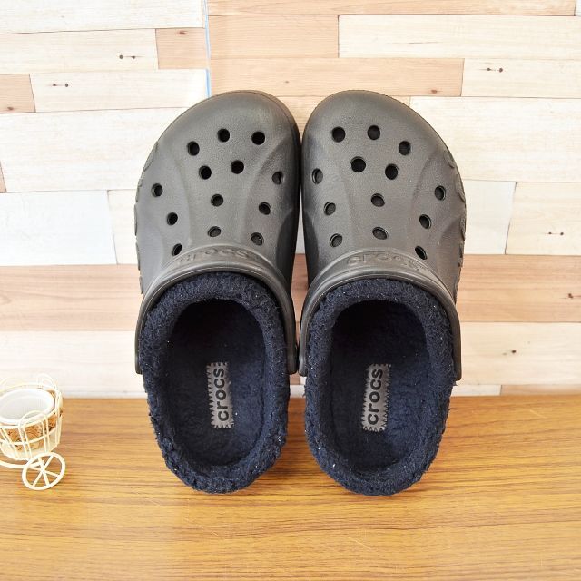 crocs(クロックス)の【crocs】 美品 クロックス ボア付きサンダル ウインタークロッグ M6 メンズの靴/シューズ(その他)の商品写真