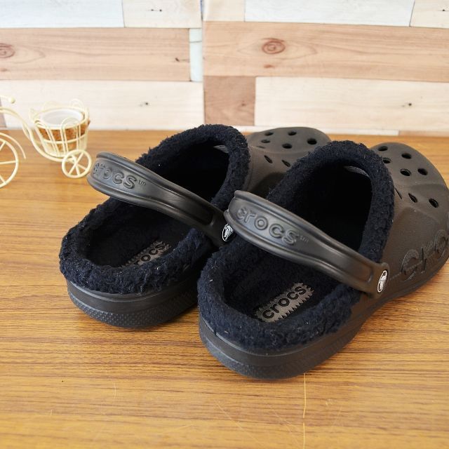 crocs(クロックス)の【crocs】 美品 クロックス ボア付きサンダル ウインタークロッグ M6 メンズの靴/シューズ(その他)の商品写真