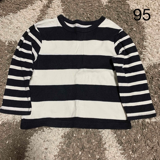 babyGAP(ベビーギャップ)のBaby GAP ボーダートップス 95㎝ キッズ/ベビー/マタニティのキッズ服男の子用(90cm~)(Tシャツ/カットソー)の商品写真