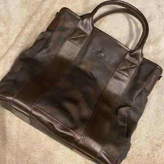 ヴィヴィアンウエストウッド(Vivienne Westwood)のVivienneWestwood ハンドバッグ　カモフラージュ柄(トートバッグ)