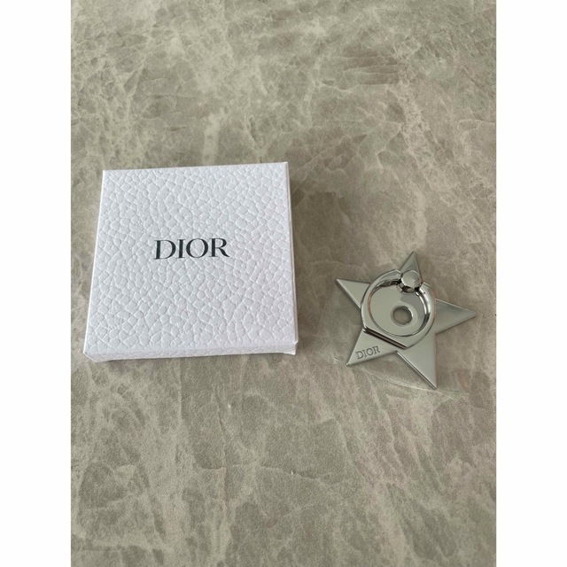 Dior(ディオール)のDior スマホリング スマホ/家電/カメラのスマホアクセサリー(その他)の商品写真