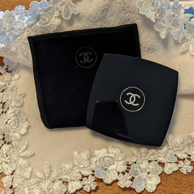 CHANEL(シャネル)のCHANELミラー コスメ/美容のベースメイク/化粧品(その他)の商品写真