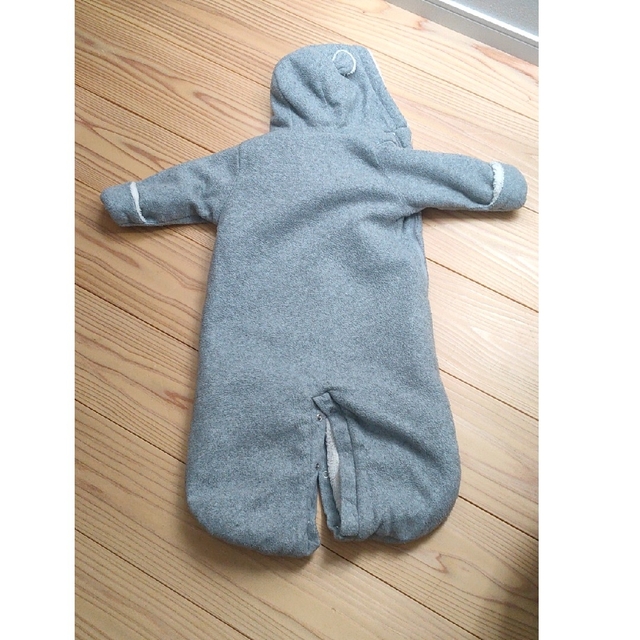 babyGAP(ベビーギャップ)のbabyGAP 冬 もこもこ ロンパース キッズ/ベビー/マタニティのベビー服(~85cm)(ジャケット/コート)の商品写真