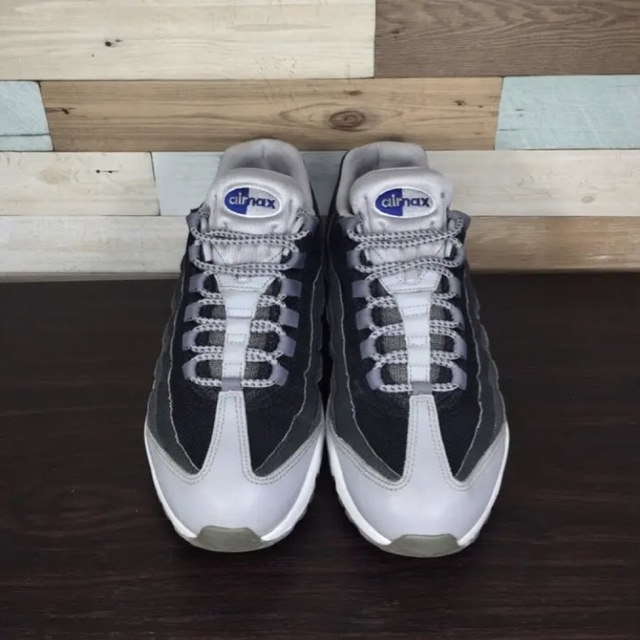 NIKE AIR MAX95エッセンシャル　28cm  超美品　大人気モデル