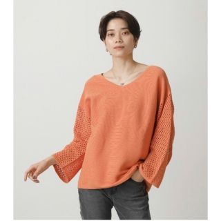 アズールバイマウジー(AZUL by moussy)の2WAYクロシェスリーブニット　オレンジトップス　ニットトップス(ニット/セーター)