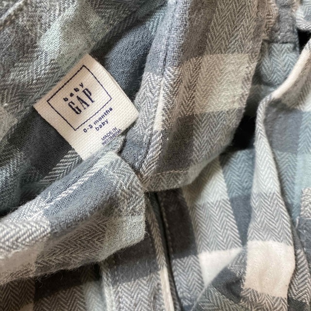 Gap チェックシャツ　赤ちゃん　ベビー服 キッズ/ベビー/マタニティのベビー服(~85cm)(シャツ/カットソー)の商品写真