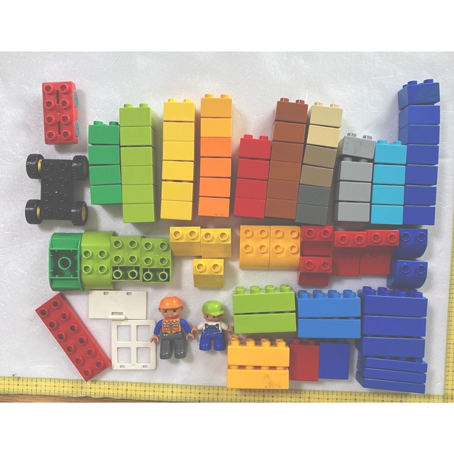 Lego(レゴ)のLEGOデュプロ☆基本ブロック、車、人形まとめ売り キッズ/ベビー/マタニティのおもちゃ(知育玩具)の商品写真