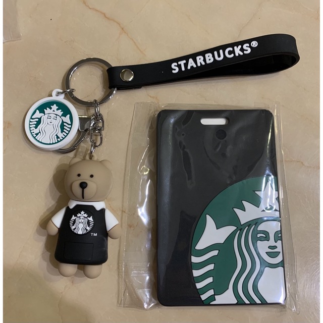 Starbucks Coffee(スターバックスコーヒー)の【新品未使用】スタバ カードケース キーホルダー 定期入れ スターバックス-3 レディースのファッション小物(名刺入れ/定期入れ)の商品写真