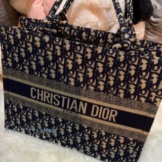 ディオール(Christian Dior) ショルダーバッグ(レディース)(ライン ディオール(Christian Dior) ショルダーバッグ(レディース)(ライン