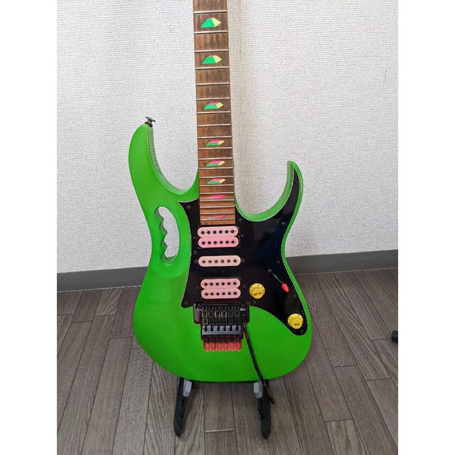 Ibanez(アイバニーズ)の【レア】【ジャンク】Ibanez jem777 グリーン 世界777台限定 楽器のギター(エレキギター)の商品写真